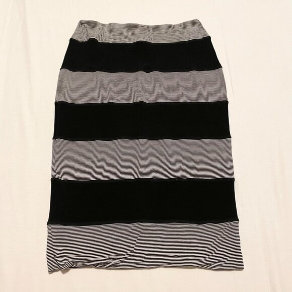 Joseph Ribkoff Dresses & Skirts - Joseph Ribkoff Striped Skirt Womens Size 10